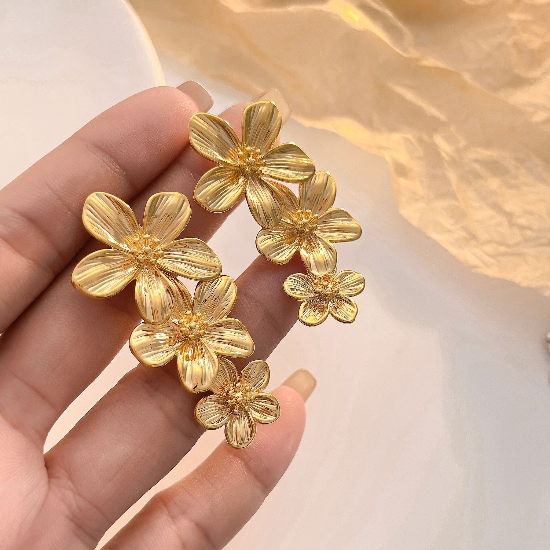 Kshmir Metall Blume Quaste Ohr – Travel Accessories For Europe Bewertung und Preis
