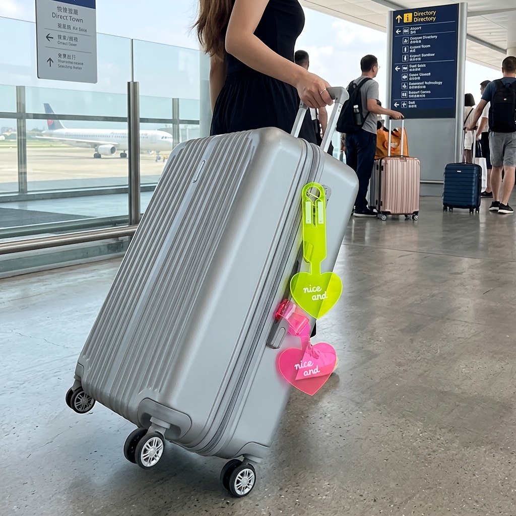4 Stück fluoreszierende Herz-G – Travel Accessories International Bewertung und Preis