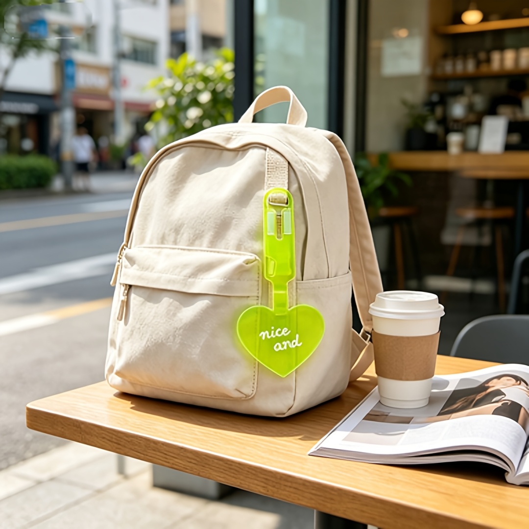 4 Stück fluoreszierende Herz-G – Travel Accessories International Bewertung und Preis