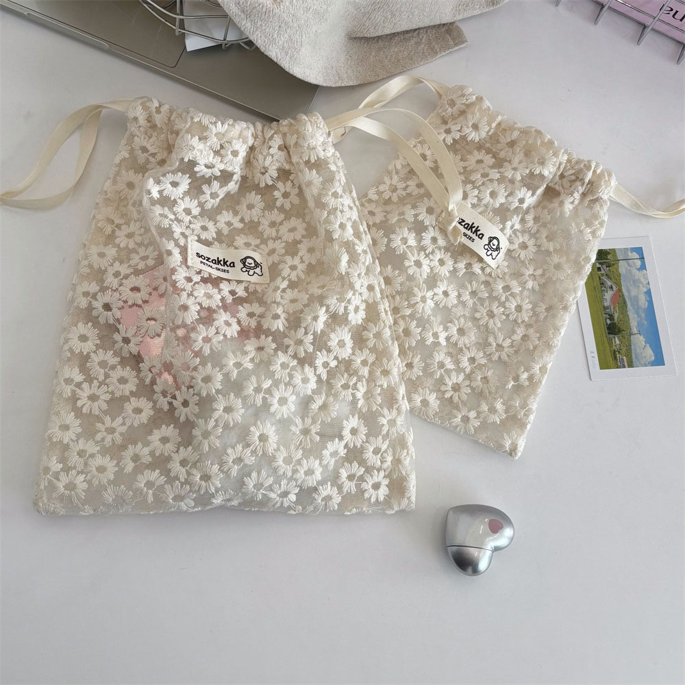 Spitzenbestickte Gänseblümchen – Travel Accessories Store Bewertung und Preis